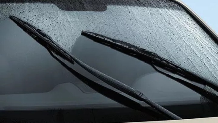 Dicas para Dirigir com Segurança em Dias de Chuva