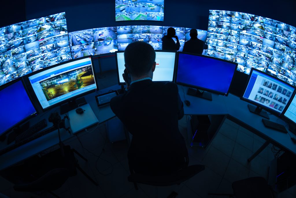 A RVA Security tem se destacado pela qualidade e inovação. Vamos descobrir os benefícios do videomonitoramento e entender por que essa pode ser a melhor escolha para sua tranquilidade.